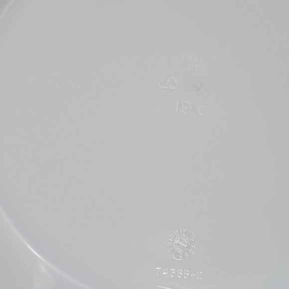 Tupperware Thatsa Bowl -19 Cups - Picture 3 of 3